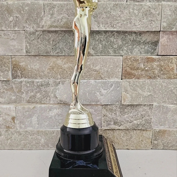 Hollywood Award Trophy OSCAR   Daughter of the Year - Picture 2 of 4